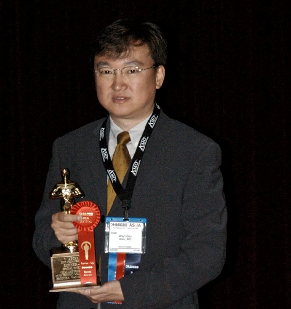 2003_ASCRS(미국백내장굴절수술학회).PNG